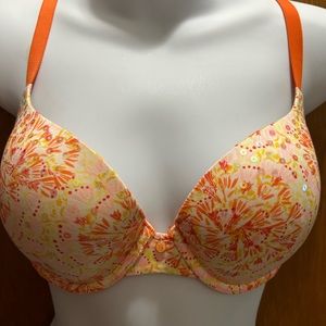 Victoria’s Secret lined Demi